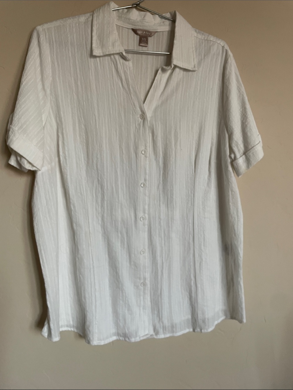 White Stag White Short-Sleeve Button-Down Shirt